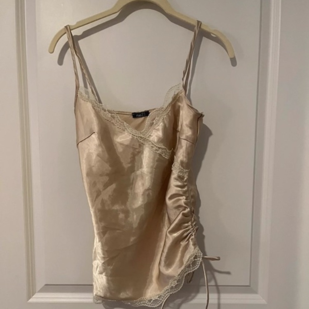 Vintage Y2K Rue 21 Cream Silky Lace Adjustable Camisole Top